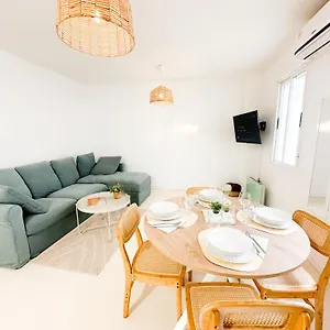 Apartamento Centrico La Merced - Free Parking & Free Gym, Málaga