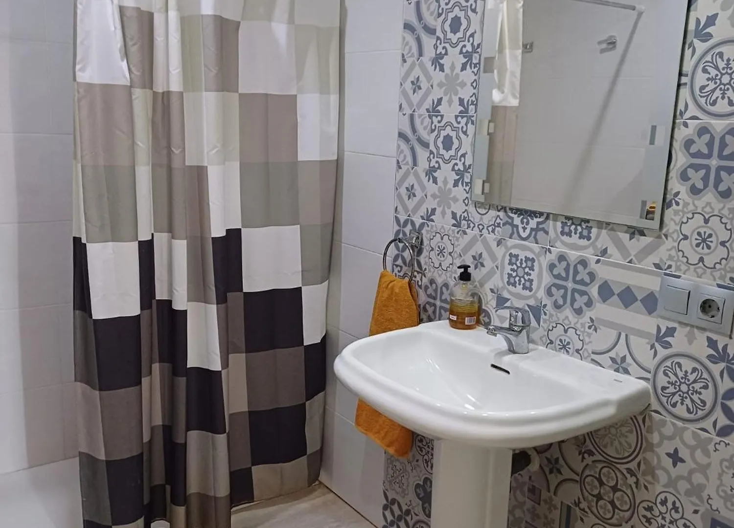 Rural Loft With Pool Views Peaceful Place Near The Center Málaga Hébergement de vacances